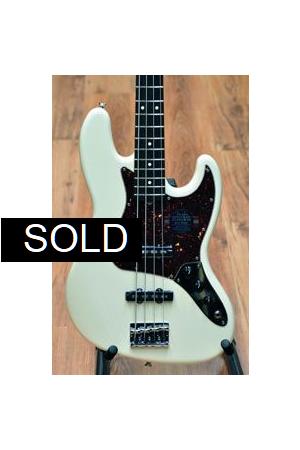 Fender American Standard Jazz Bass White Fender American Standard Jazz Bass White